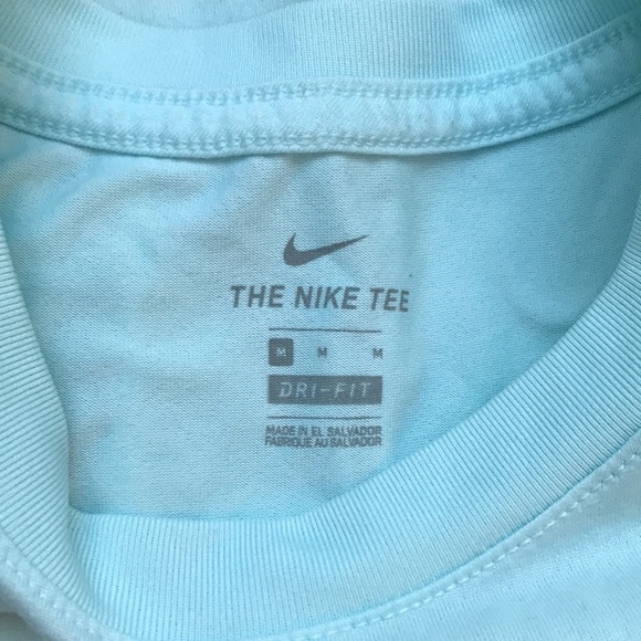 Nike Tee - Picture 2 of 3